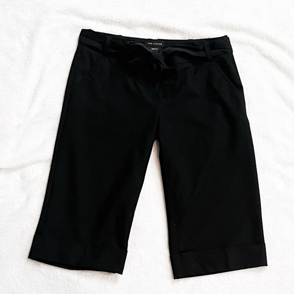 The Limited Drew Fit Low Rise Bermuda Shorts Black Cuffed Size 2 Stretch Pockets - Picture 4 of 12